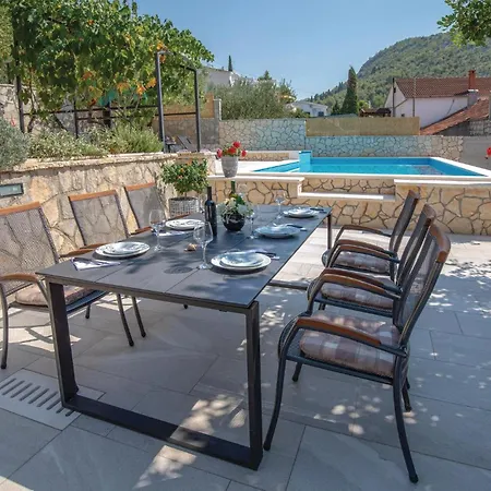 With Sea View Xiii Blace