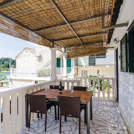 With Sea View Xiii *